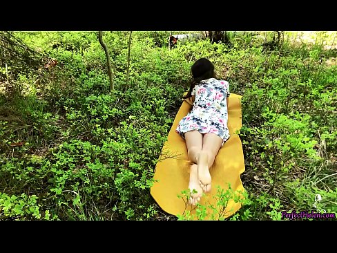 ❤️ Mgeni kwenye Tinder Anajichua Pussy Yangu na Kutombana kwa shauku msituni ❤️  ❌️